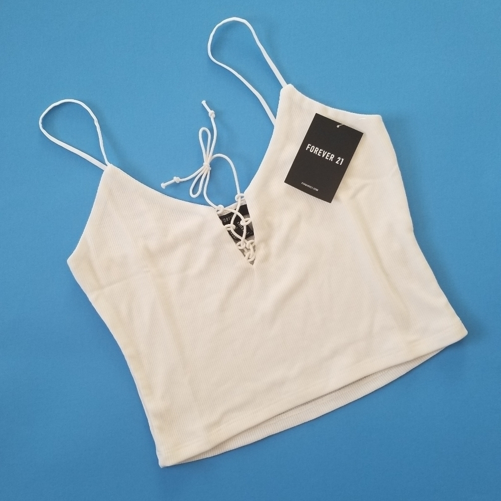 Forever 21 Ribbed Lace Up Cropped Knit White Cami Size Medium.